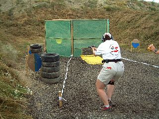 The two shoots fired, turn the head to the next target.