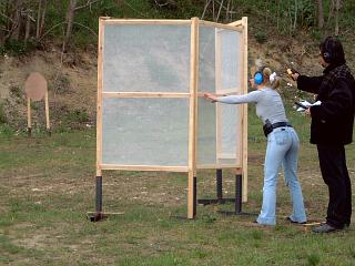 Nette Polizistin aus Ungarn