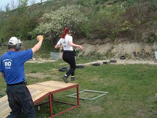 Sabrina beim eleganten Holstertest