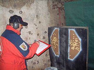 Kurt nimmt bereits die Treffer auf