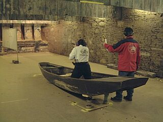 schu&szlig;starke und schu&szlig;schwache Hand im Boot