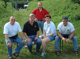 Bildmitte Dr. Hiebler und Gabriele Kraushofer